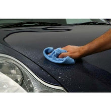 King of Sheen, Waterless Car Wash and Wax Spray Car Cleaner with Carnauba Wax and Nano Polymers, (2 x 1 Litre Bottles) + 4 Microfibre Cloths.